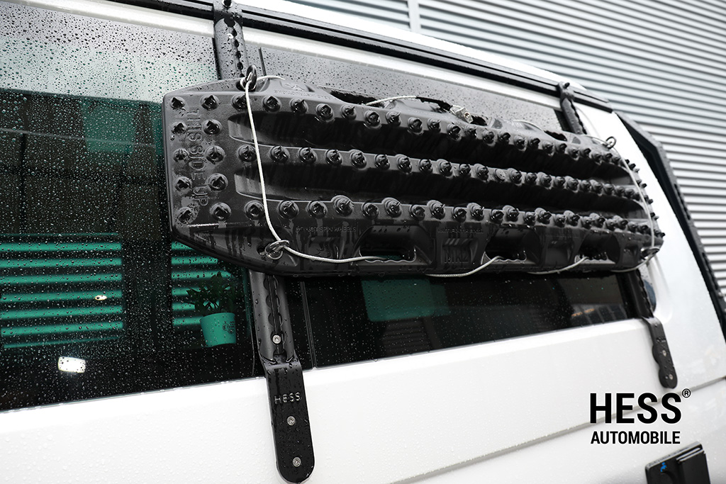 Hess Airline-Halter Set mattschwarz für VW T5/6/6.1 California