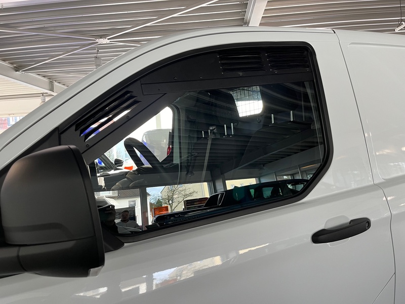 Ford V710 Lüftungsgitter-Set Fahrerhaus