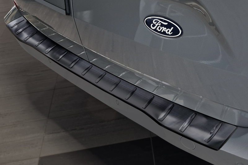 Ford V710 Ladekantenschutz Edelstahl anthrazit