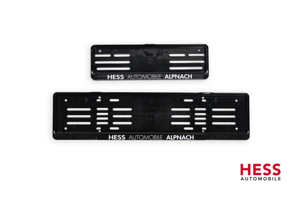 Zwei Schweizer Kennzeichen Halterungen für Autos von Hess, hintere Halterung im Langformat